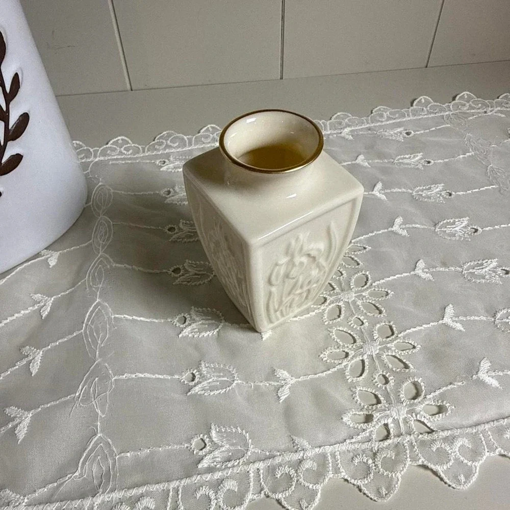 Vintage Lenox Iris Mini Bud Vase 24K Gold Trim